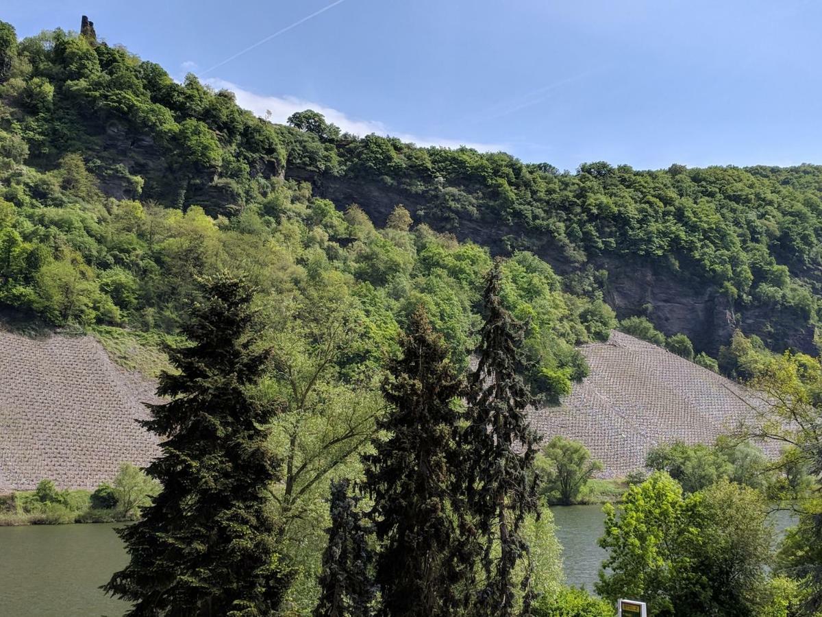 Ferienwohnung "Zum Klosterruinenblick" Kröv Kültér fotó